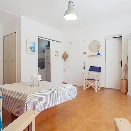 Le Weekend-3 By Interhome